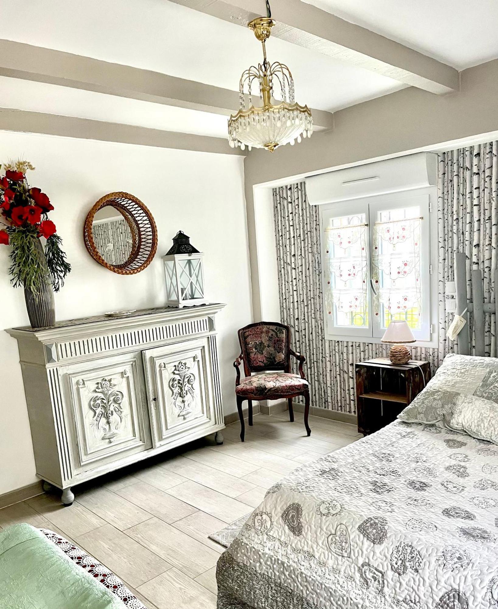 Appartement Cosy Saint-Hilaire-de-Brethmas Buitenkant foto