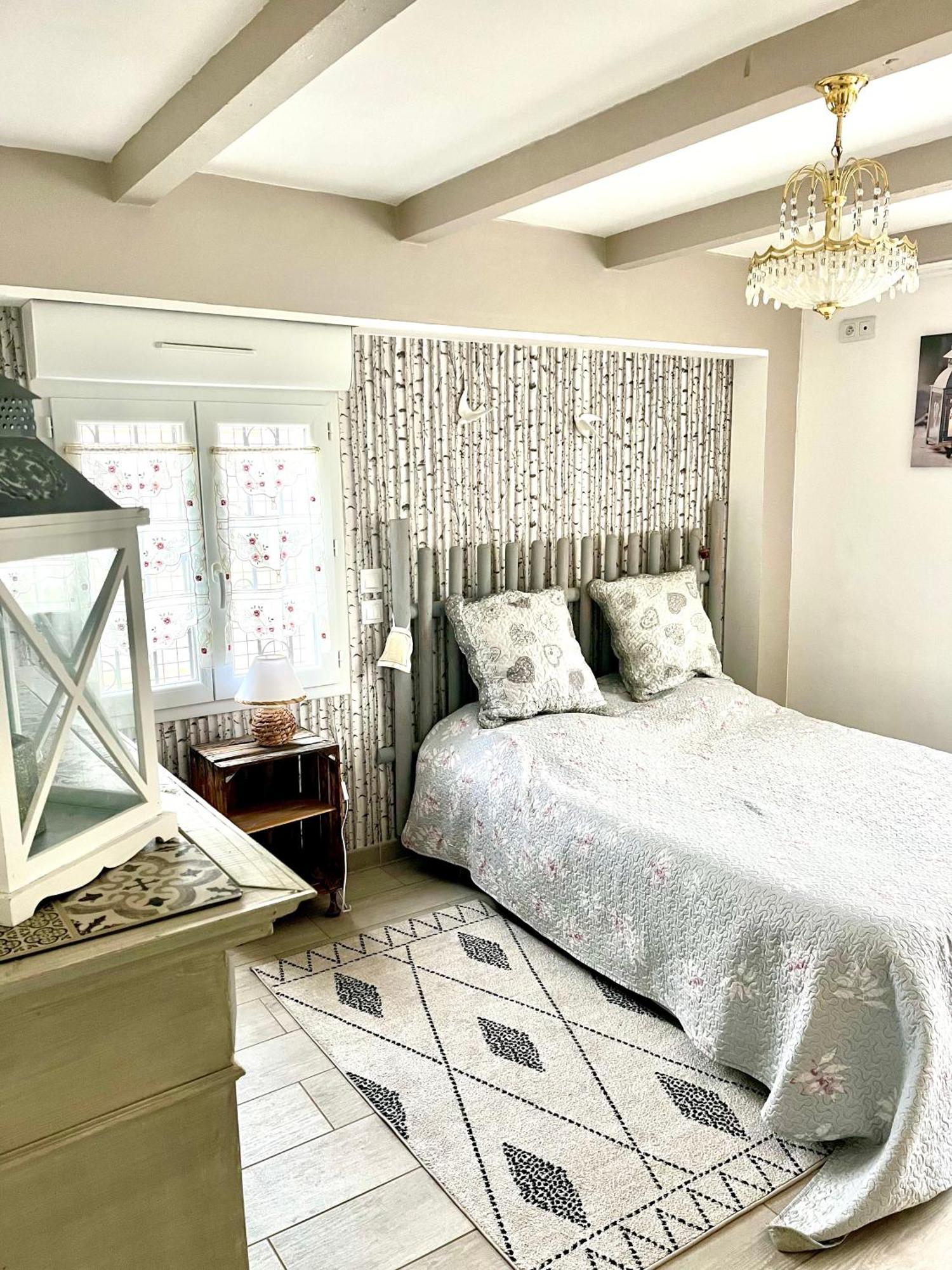 Appartement Cosy Saint-Hilaire-de-Brethmas Buitenkant foto